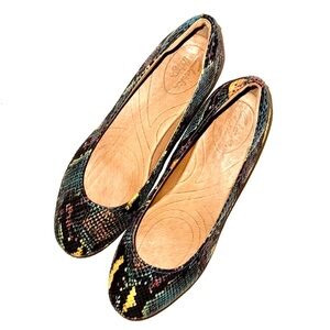 Clarks - Indigo Snakeskin Print Slip-On Ballet Flats